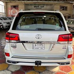 تويوتا لاندكروزر